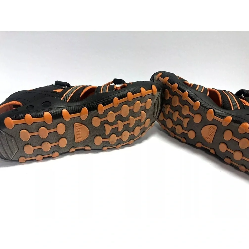 Kamik Big Kids’ Crab, Black/Orange Fisherman Sandals, Boys’ Size 6 M.